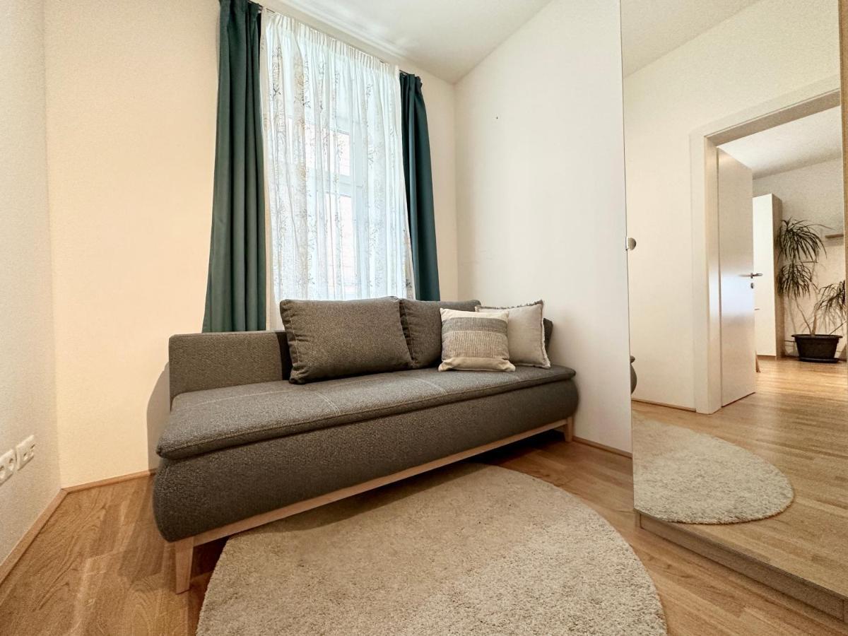Book-A-Room Panda-Apartments Bécs Kültér fotó