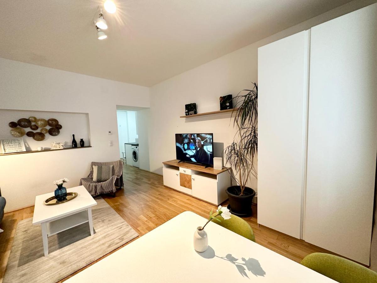 Book-A-Room Panda-Apartments Bécs Kültér fotó