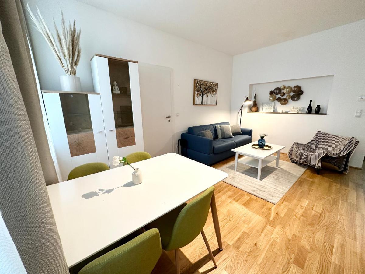 Book-A-Room Panda-Apartments Bécs Kültér fotó
